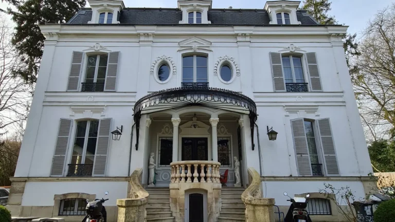 ravalement de facade haut de gamme pour cet hotel particulier apres